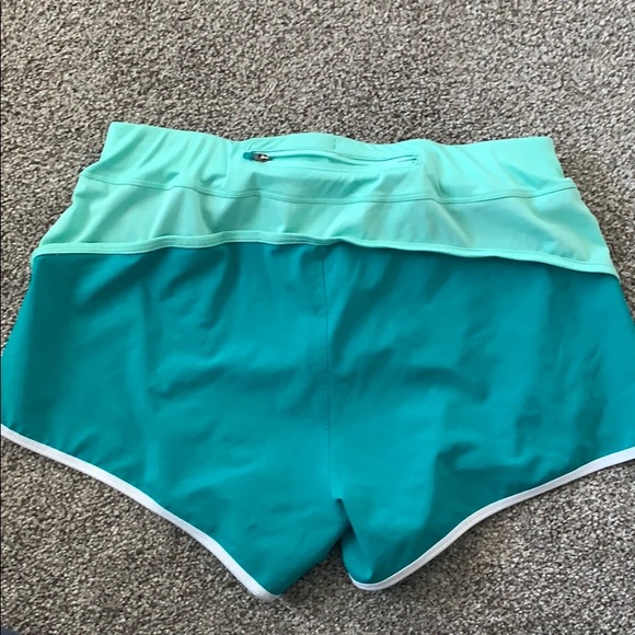 The North Face Teal Green Running Shorts Flash Dry - Picture 7 of 7
